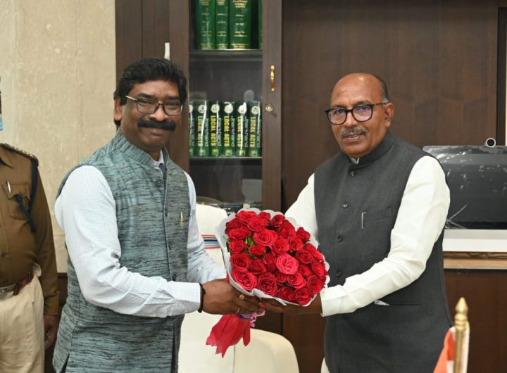 बजट सत्र के पूर्व स्पीकर से मिले मुख्यमंत्री