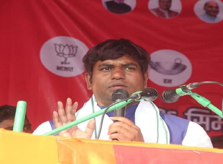मंत्री मुकेश सहनी के अपने ही विधायकों ने खोला मोर्चा, कहा - उनको देना होगा जवाब