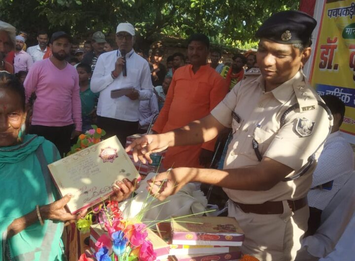 मोतिहारी-पुलिस-बस्ती-में-मनायी-दीपावली